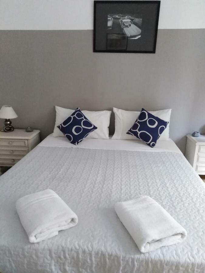 Trastevere Corner Eight Рим Екстер'єр фото